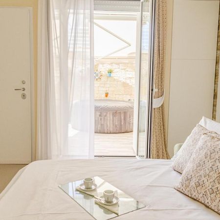 Apulialux Little Jem W Jacuzzi / 180 Steps From Sea Villa Полиняно а Маре Екстериор снимка