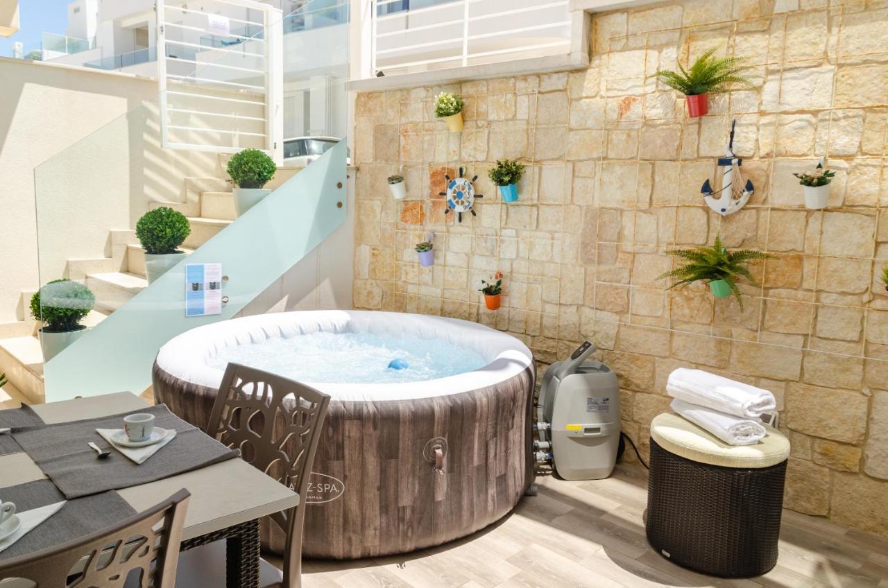 Apulialux Little Jem W Jacuzzi / 180 Steps From Sea Villa Полиняно а Маре Екстериор снимка