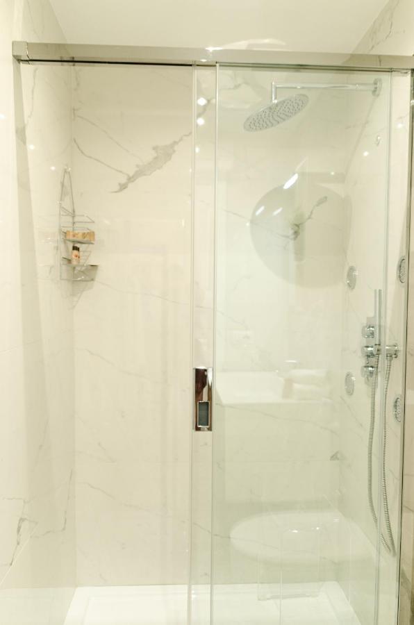 Apulialux Little Jem W Jacuzzi / 180 Steps From Sea Villa Полиняно а Маре Екстериор снимка